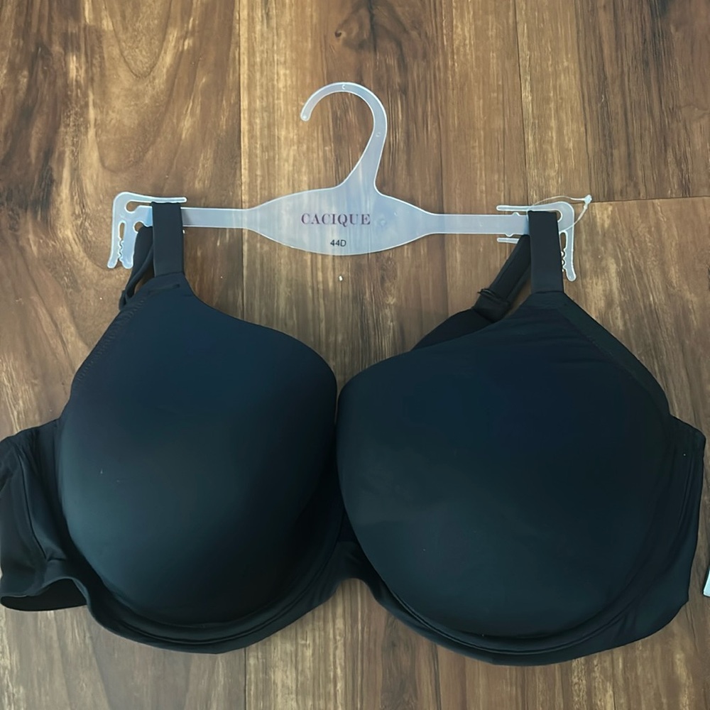 NWOT Cacique black Bra Lined Full Coverage 44D
